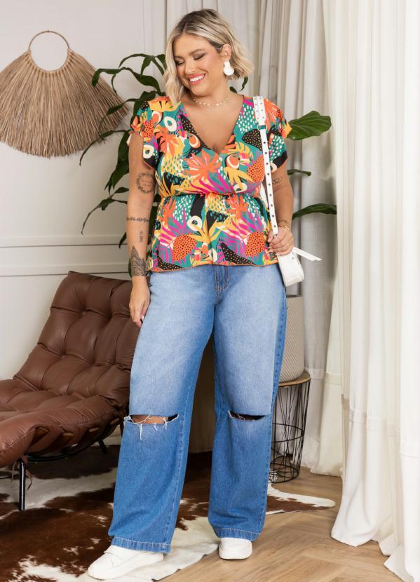 Quintess - Blusa Tropical Verde Acinturada com Babados 6