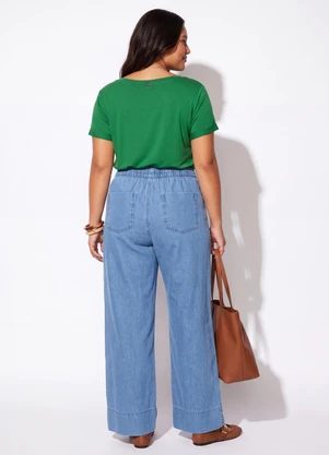 Quintess - Blusa Verde Bandeira com Decote V e Bolso - QUINTESS