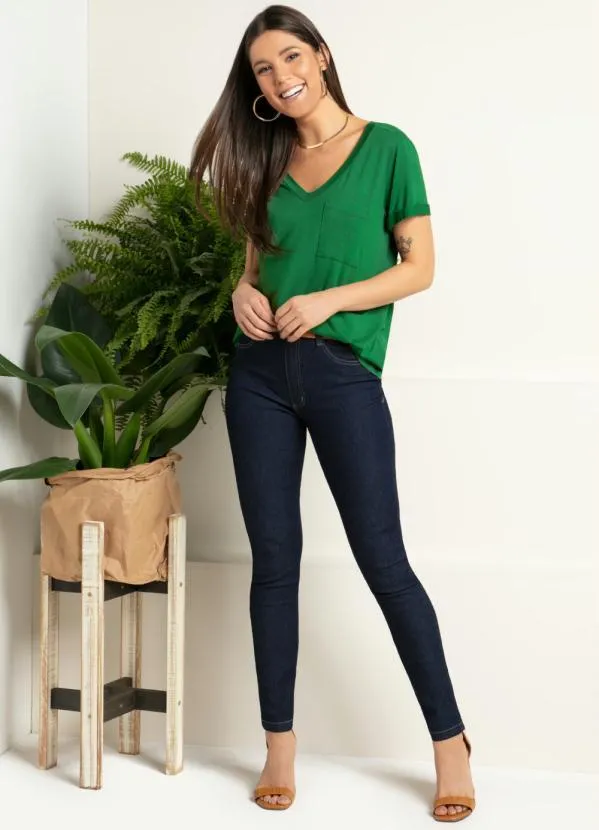 Quintess - Blusa Verde Bandeira com Decote V e Bolso 3