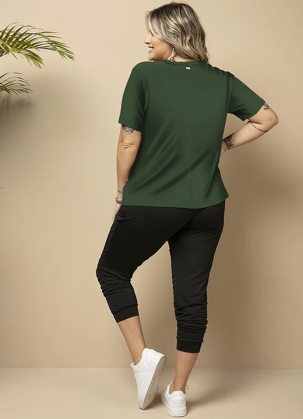 Quintess - Blusa Verde Escuro com Mangas Curtas 8