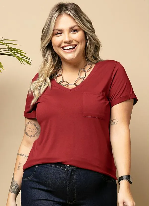 Quintess - Blusa Vermelha com Decote V e Bolso Frontal 5