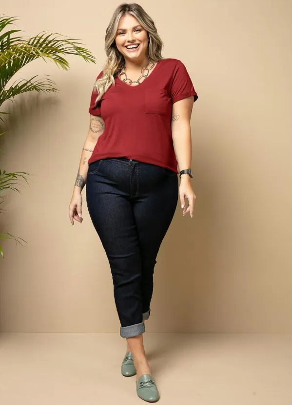 Quintess - Blusa Vermelha com Decote V e Bolso Frontal 7