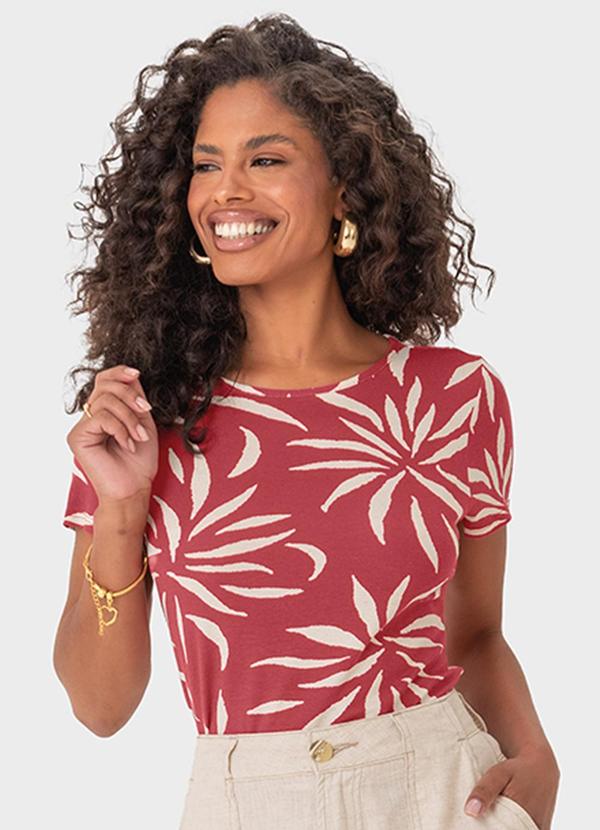 Malwee - Blusa Vermelha Folhas em Viscolinho Feminina