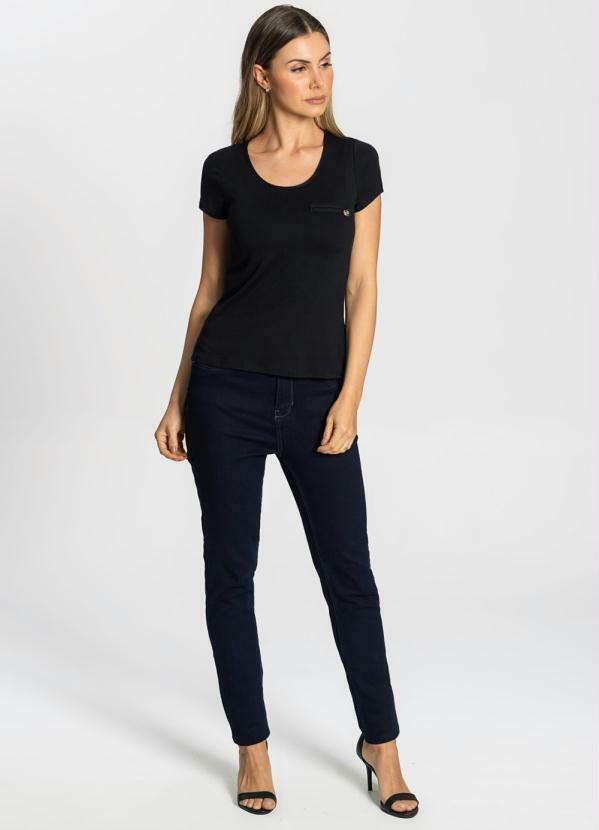 Rovitex - Blusa Viscotorcion Básica Feminina Preto 3