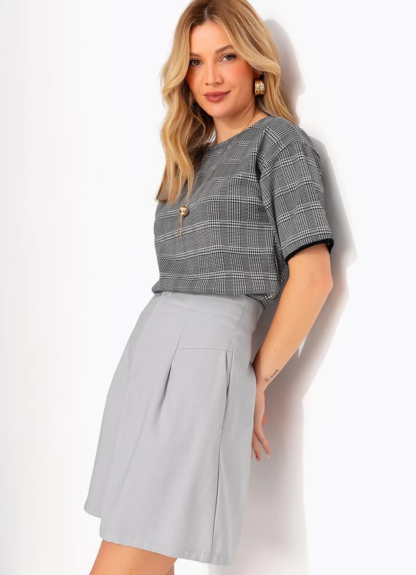 Quintess - Blusa em Malha Jacquard Xadrez com Manga Curta e Decote Redondo 4