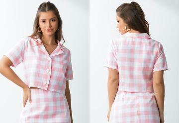 Camisa Cropped Xadrez Rosa com Botes