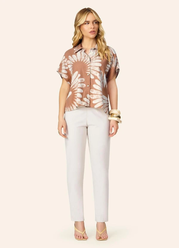 Endless - Camisa Feminina Manga Curta Estampada Marrom