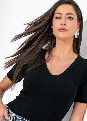 Colcci - Camiseta Canelada Preto - COLCCI