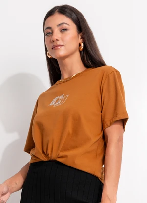 Colcci - Camiseta com Aplicação Marrom - COLCCI