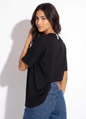 Colcci - Camiseta em Algodão Preto - COLCCI