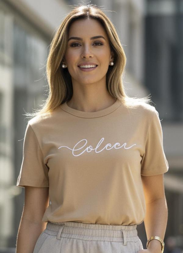 Colcci - Camiseta em Malha Bege