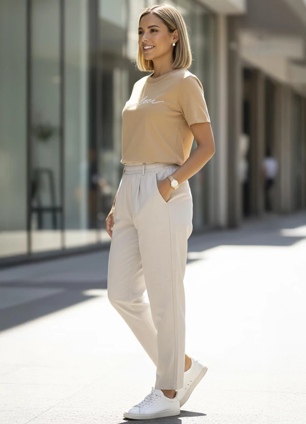 Colcci - Camiseta em Malha Bege 3