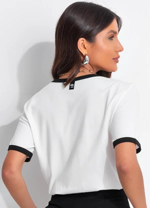 Colcci - Camiseta em Malha Off White - COLCCI