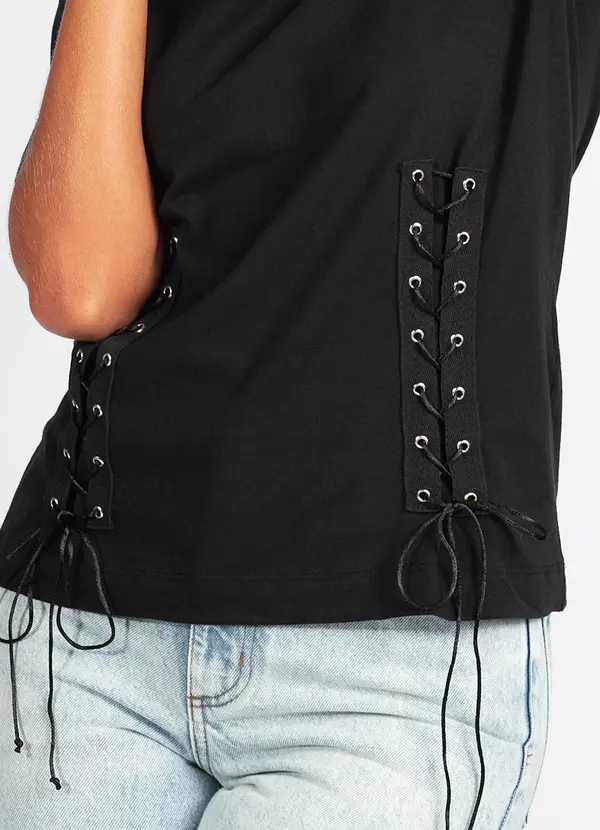 Colcci - Camiseta em Malha Preto 6