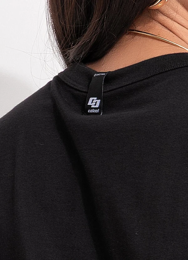 Colcci - Camiseta em Malha Preto 5