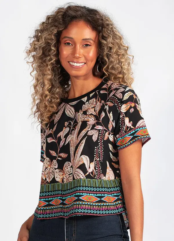 Colcci - Camiseta em Viscose Estampado