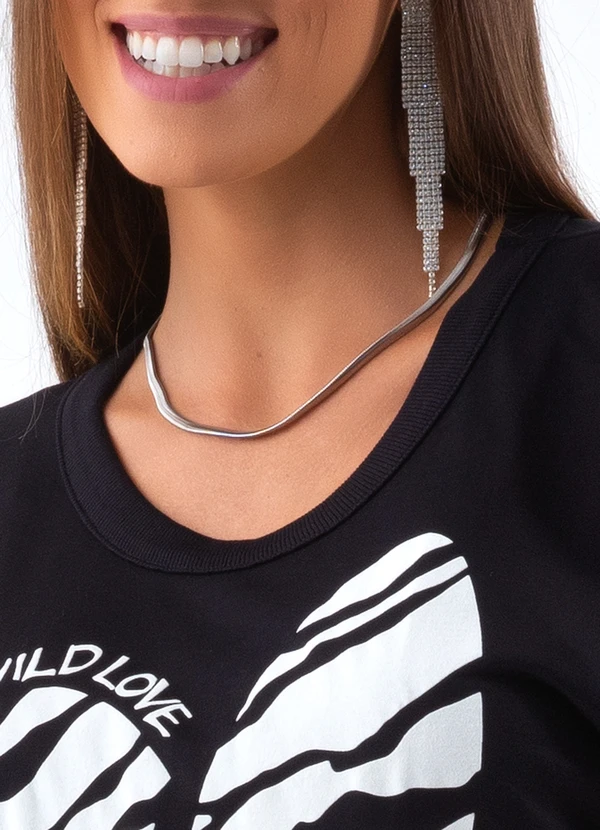 Colcci - Camiseta em Viscose Preto 6