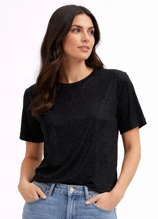 Infinita Cor - Camiseta Feminina Básica Decotada Preto