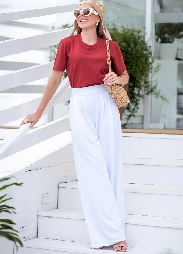 Hiatto Confecção - Camiseta Feminina Manga Curta Branca Bordo 2