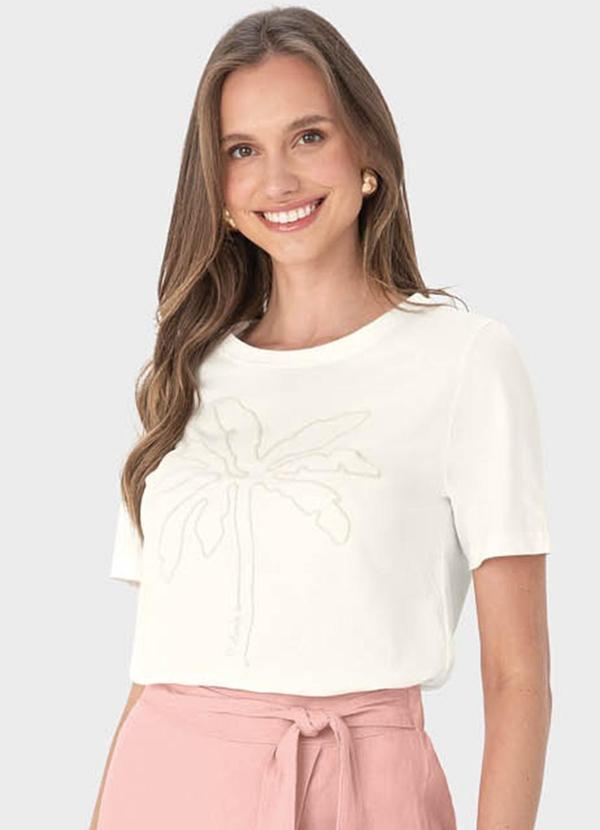 Malwee - Camiseta Off White Tropical com Bordado