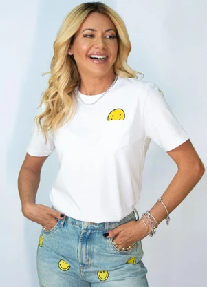 Hiatto Confecção - Camiseta Smile Bolso Branco - HIATTO CONFECÇÃO