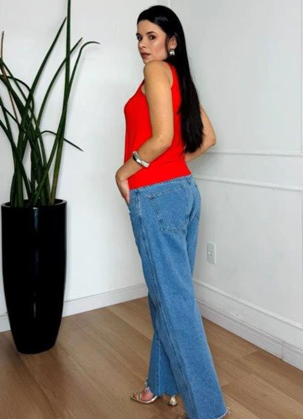 Doce Tom - Regata Básica em Malha Vermelho 2