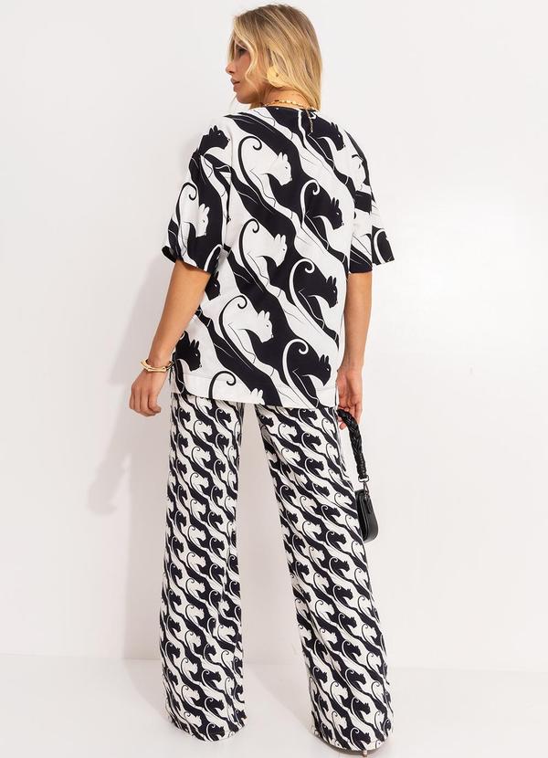 Farm - T-Shirt Básica Panteras Preto 4