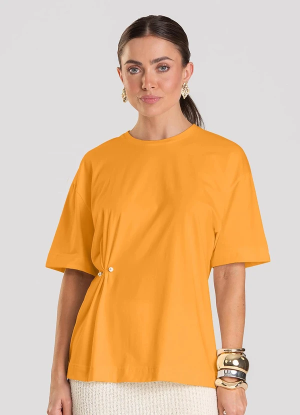 Dianna - T- Shirt com Aplique de Aviamento Amarelo