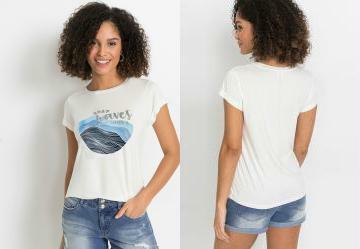 T-Shirt com Estampa Mar Branca