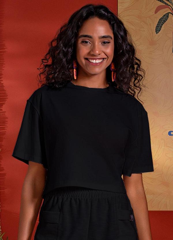 Use Modo - T Shirt Cropped Preto