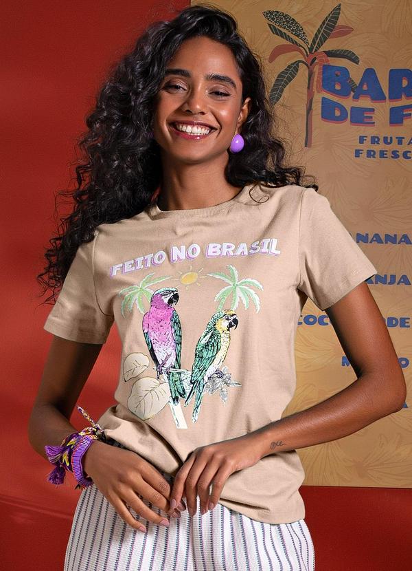 Use Modo - T Shirt Feito no Brasil Bege