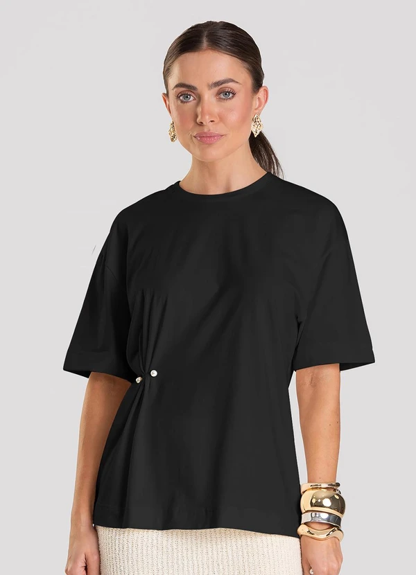 Dianna - T- Shirt Feminina com Aplique de Aviamento Preto