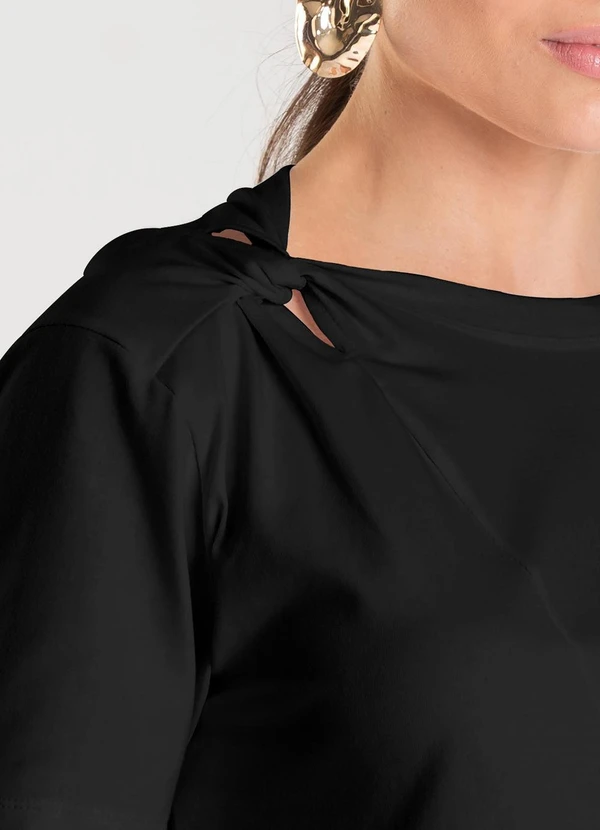 Dianna - T- Shirt Feminina com Detalhe em Nó Preto 3