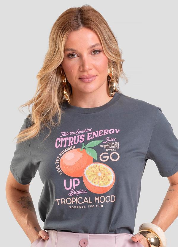 Dianna - T-Shirt Feminina com Estampa de Frutas Cinza