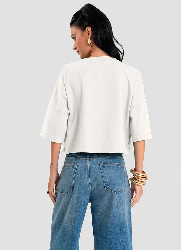 Dianna - T-Shirt Feminina em Meia Malha Brasil Bege 2