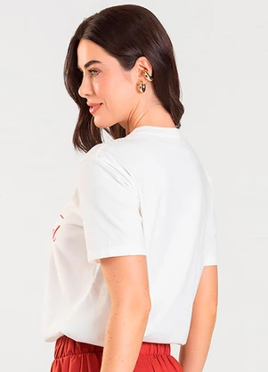 Dianna - T-Shirt Feminina Manga Curta Bege - DIANNA