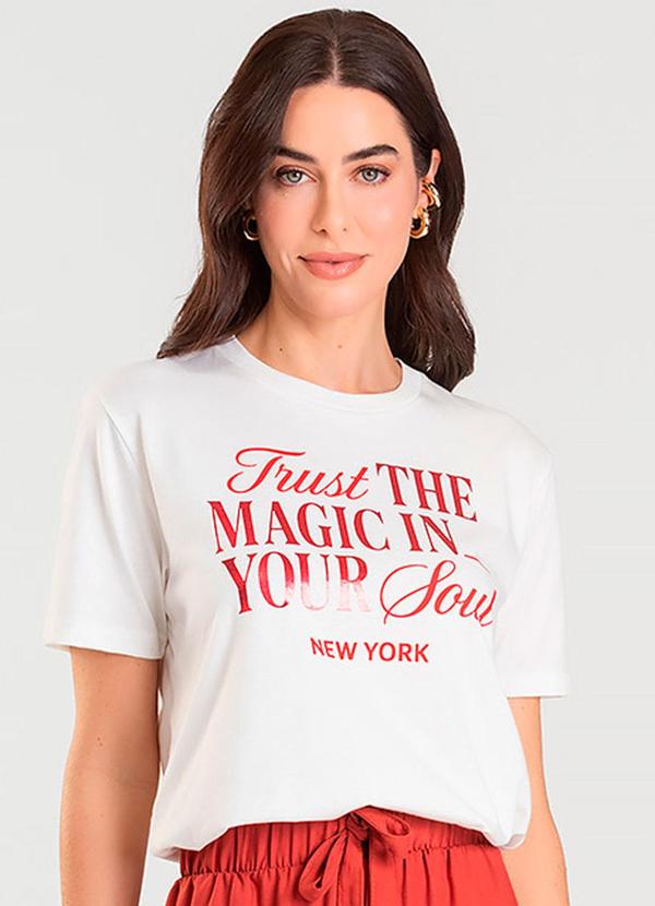 Dianna - T-Shirt Feminina Manga Curta Bege