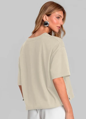 Dianna - T- Shirt Feminina Manga Curta Box Bege - DIANNA