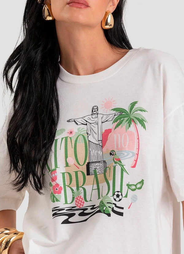 Dianna - T-Shirt Feminina Oversized Brasil Bege 3