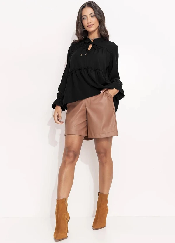 Quintess - Bata Preta em Tecido de Poliéster com Elastano 3