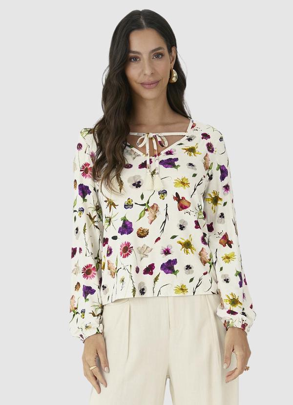 Malwee - Blusa Ampla Floral em Viscolinho Branco