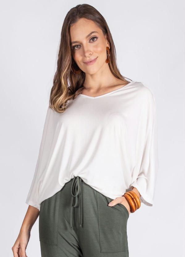 Preview - Blusa Ampla Manga Morcego Off White