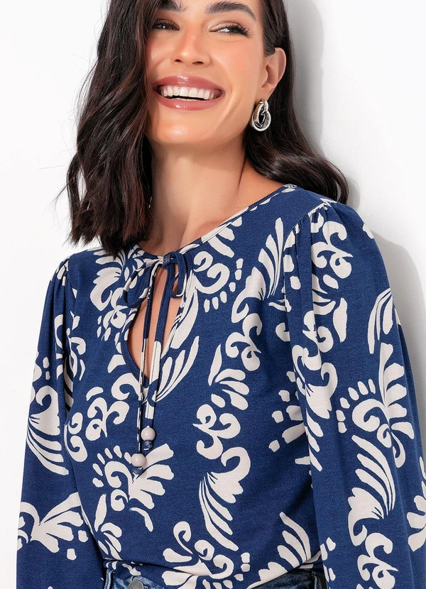 Quintess - Blusa Arabescos Azul em Malha de Viscose 5