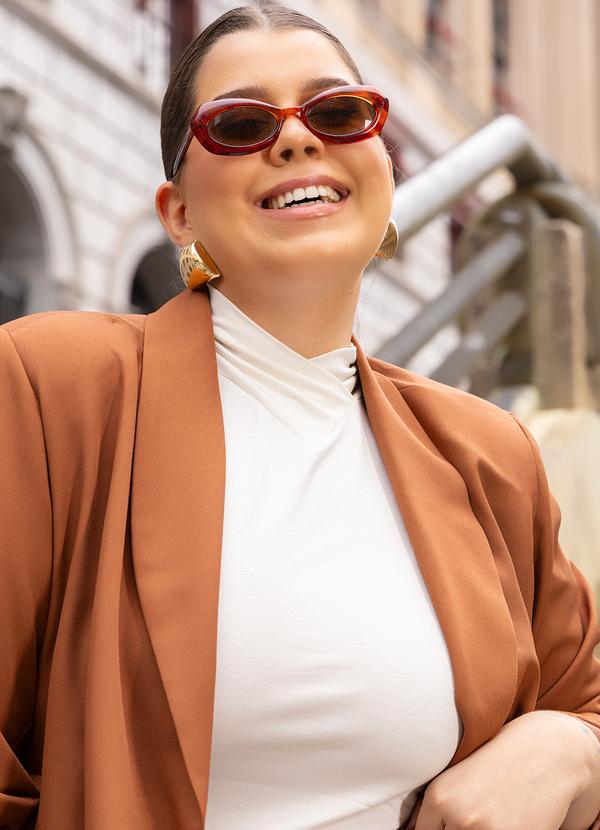 Quintess - Blusa Assimétrica Off White em Malha de Viscose 9