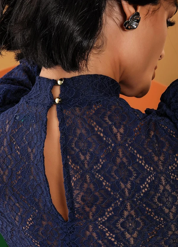 Quintess - Blusa Azul Marinho em Renda 6