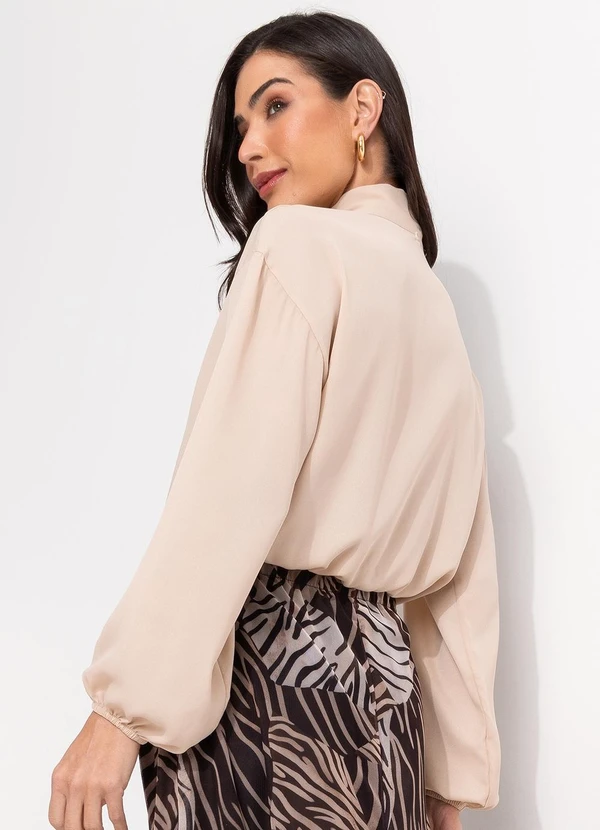 Quintess - Blusa Bege Claro em Crepe Plano 9