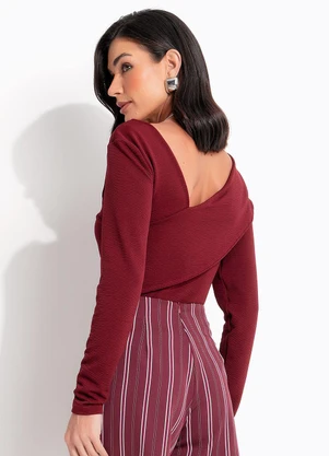 Quintess - Blusa Bordô em Malha Texturizada - QUINTESS