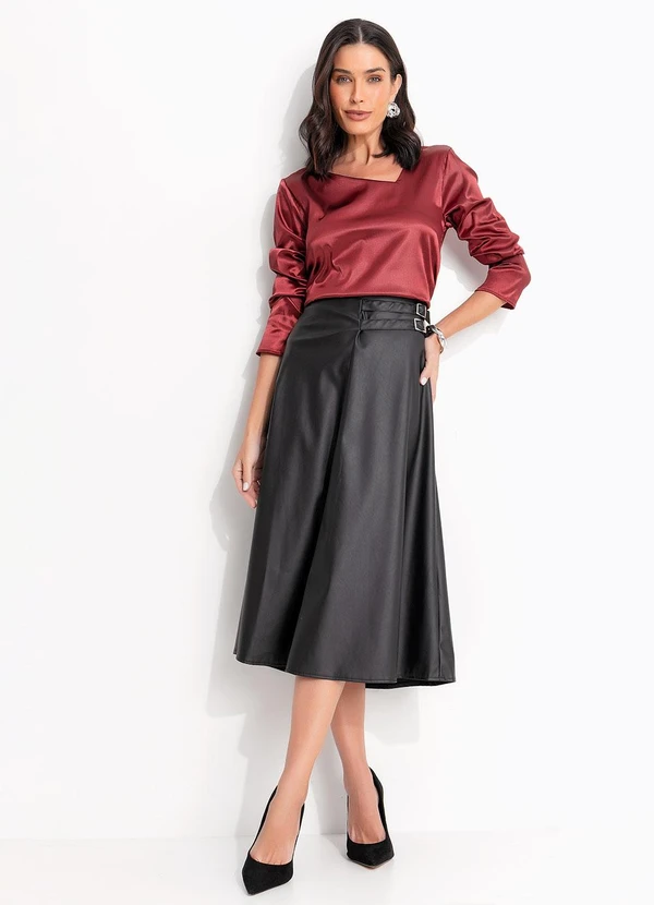 Quintess - Blusa Bordô em Tecido Acetinado 3