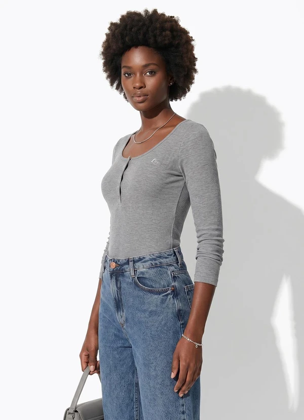 Colcci - Blusa Canelada Cinza