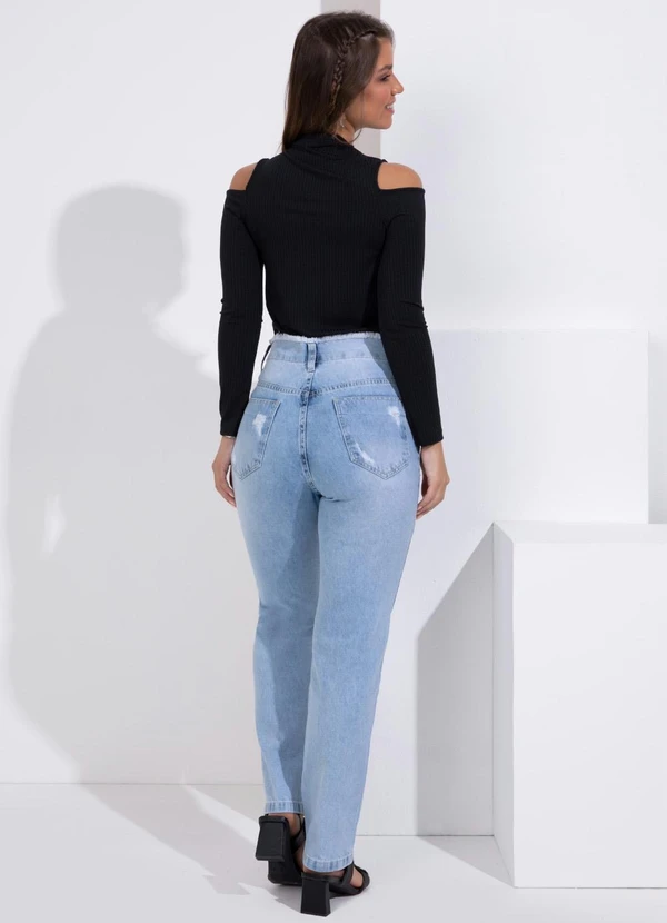 Quintess - Blusa Canelada Preto com Ombros Vazados 12